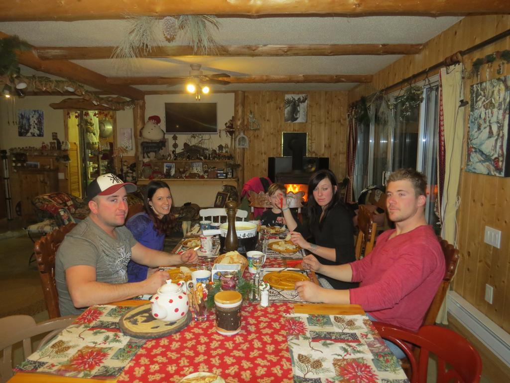 Le Gite Ambrelane Thetford Mines Exteriör bild